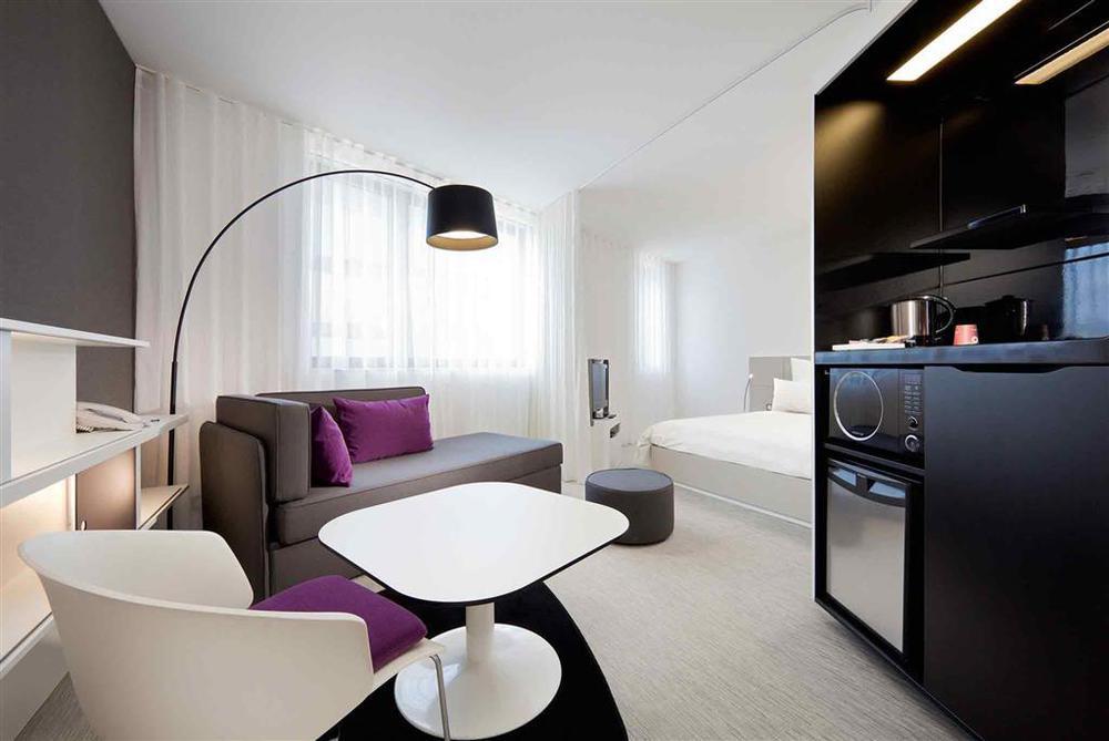 Cove Centrum The Hague Room photo